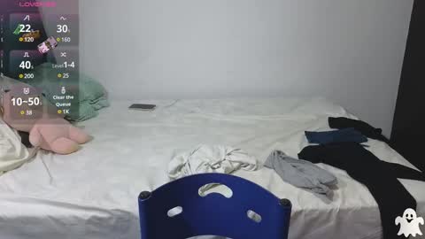 Snapshot of mandy_renzon1_ chatting on February 4, 1:34 am M A N D Y online show from February 4, 1:34 am