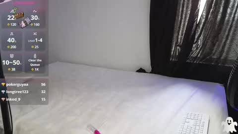 Snapshot of mandy_renzon1_ chatting on December 5, 5:23 pm M A N D Y online show from December 5, 5:23 pm