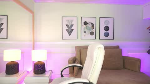 Mandy Collins online show from March 25, 11:39 am