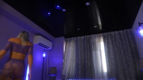 Snapshot of mandypeas chatting on September 16, 6:16 am Anto Lovense is Active My pleasure is in your hands Private is Open online show from September 16, 6:16 am