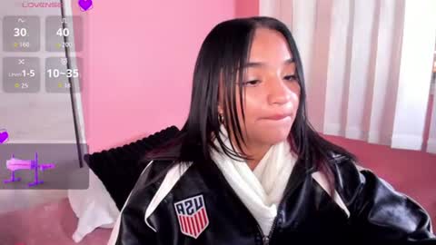 manelyk_evanss online show from July 15, 11:37 am