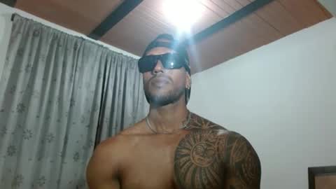 Manolo online show from October 19, 7:07 pm