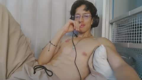 Manuel online show from May 28, 2:09 am