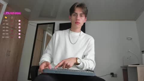 manucute 23  online show from March 9, 6:00 pm