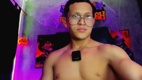 Manuel online show from October 17, 1:42 am