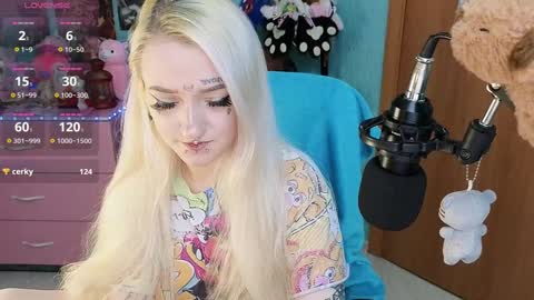 Manuela online show from December 13, 11:17 pm