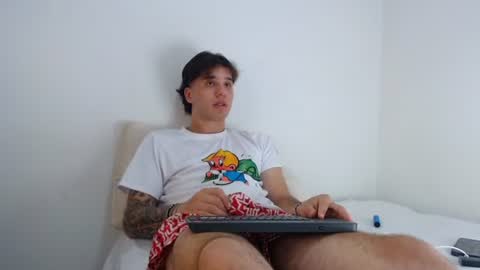 Manuel online show from June 14, 1:05 am
