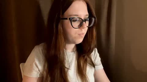 manymonrow online show from April 5, 8:17 pm