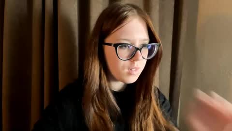 manymonrow online show from April 10, 9:52 pm