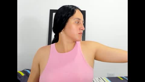 Snapshot of mara_smith18 chatting on September 25, 8:16 pm mara online show from September 25, 8:16 pm