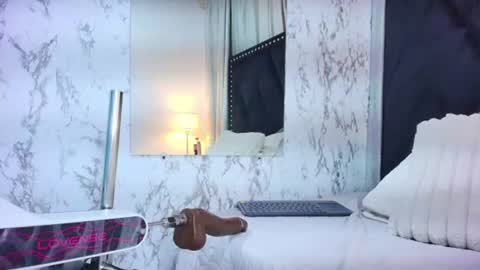 maraa_x online show from July 14, 6:13 pm
