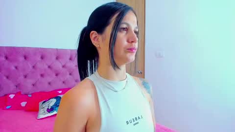 Mara hanson  online show from November 13, 8:22 pm