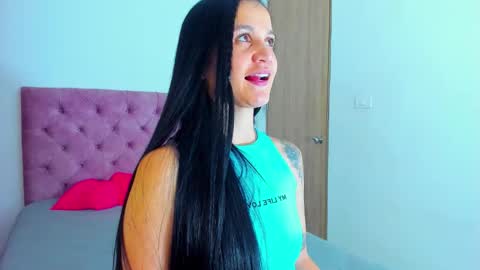Snapshot of marahanson chatting on September 10, 10:00 pm Mara hanson online show from September 10, 10:00 pm
