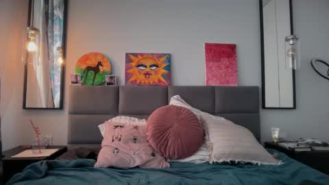 Marakuia online show from April 2, 8:32 am