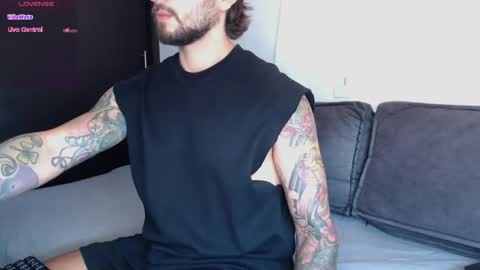 marco_allison43 online show from May 31, 7:48 pm