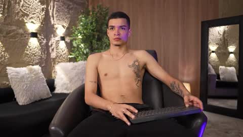 Marco and Ethan online show from November 12, 8:33 pm