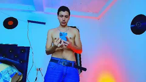 Marcus hanks1 online show from June 27, 2:06 am