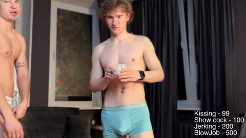 Snapshot of marcus_paradise chatting on December 5, 4:37 am marcus_paradise online show from December 5, 4:37 am