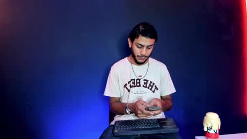 Marcus online show from April 10, 11:48 am