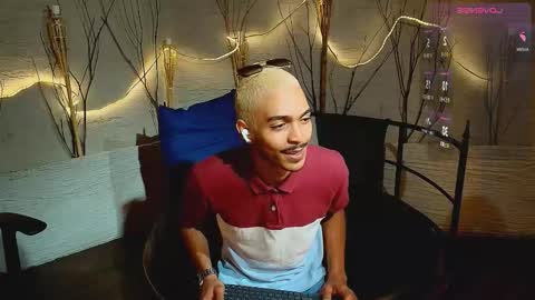 Marcus online show from December 1, 4:21 am