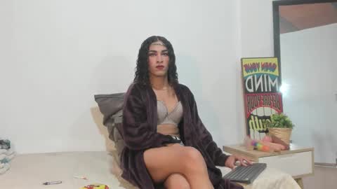 marfilastrom online show from January 17, 4:44 am