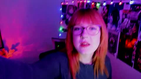 Snapshot of margaret_red chatting on September 21, 8:13 pm Margaret online show from September 21, 8:13 pm