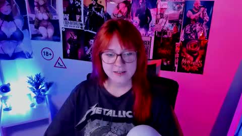 Snapshot of margaret_red chatting on October 13, 6:10 pm Margaret online show from October 13, 6:10 pm