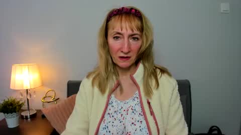Snapshot of margaretmature chatting on March 7, 1:51 pm margaretmature online show from March 7, 1:51 pm