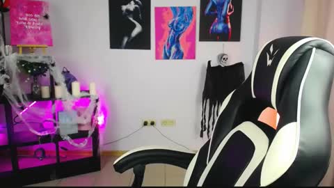 margoblonde online show from November 3, 3:51 am