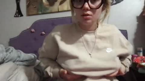 margoheaven online show from January 7, 12:52 pm