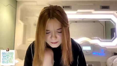 Lina online show from February 6, 9:50 pm