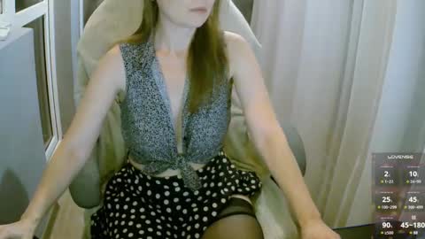 Mari online show from November 4, 10:33 pm