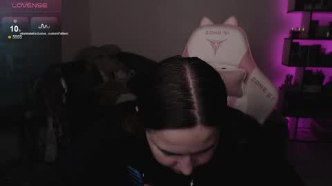 mari moore online show from October 27, 5:35 pm