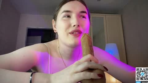 Maria online show from May 11, 2:13 pm