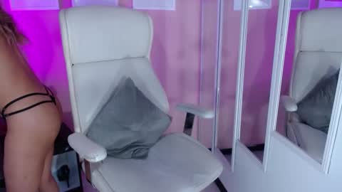  Instagram soymj01 online show from March 3, 1:56 pm