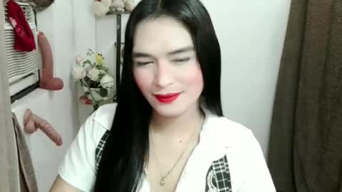 Snapshot of maria_laboxxx chatting on October 19, 12:48 am Marga online show from October 19, 12:48 am