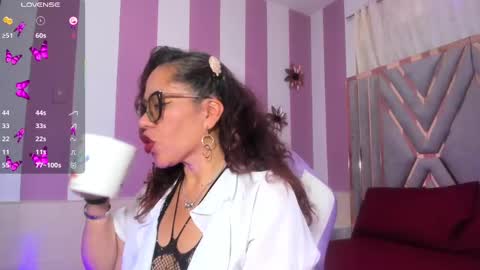 Snapshot of maria_paulac chatting on February 20, 4:50 am MARIA online show from February 20, 4:50 am