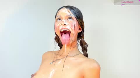 Snapshot of maria_sofii chatting on March 11, 7:46 am S O F I A model independent online show from March 11, 7:46 am