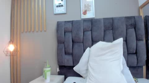 Snapshot of mariaa__fernanda chatting on February 8, 9:46 am mariaa__fernanda online show from February 8, 9:46 am
