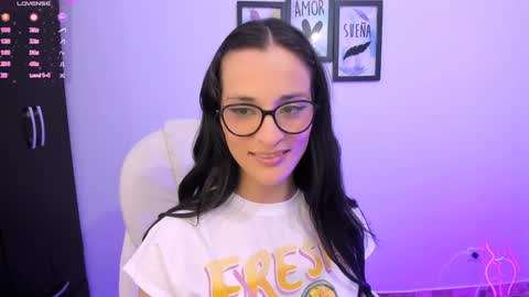 Snapshot of mariaan_m chatting on January 4, 8:27 pm Leidy online show from January 4, 8:27 pm
