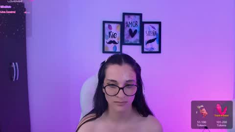 Snapshot of mariaan_m chatting on February 28, 1:26 am Leidy online show from February 28, 1:26 am