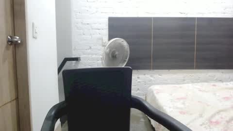 Snapshot of mariabril77 chatting on October 20, 2:00 pm Call me Mara online show from October 20, 2:00 pm