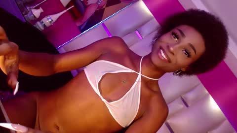 Snapshot of mariahmendezz chatting on October 9, 4:07 am online show from October 9, 4:07 am