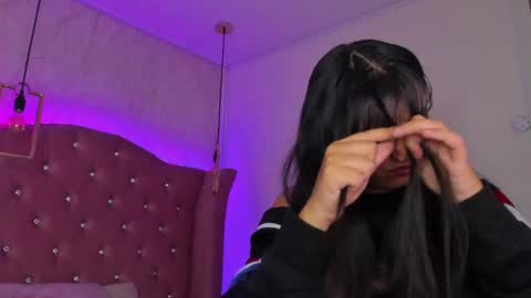   online show from February 12, 6:19 pm