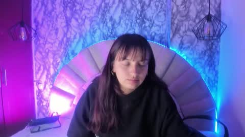   online show from November 27, 11:51 am