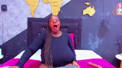  MARIAM online show from October 25, 2:17 pm