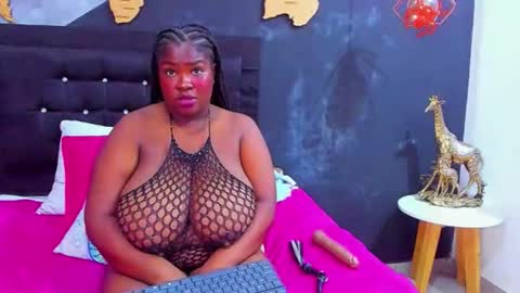  MARIAM online show from November 30, 2:46 pm