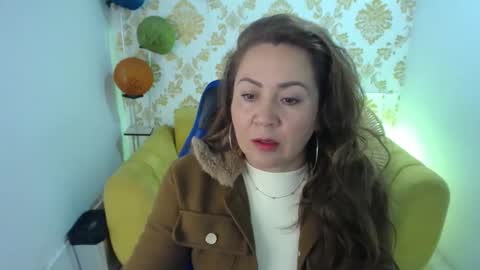 mariana01_m online show from April 11, 10:52 am