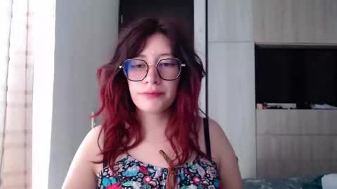 Snapshot of mariana124_ chatting on February 8, 3:31 pm Mariana online show from February 8, 3:31 pm
