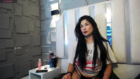 Mariana online show from April 8, 2:58 am